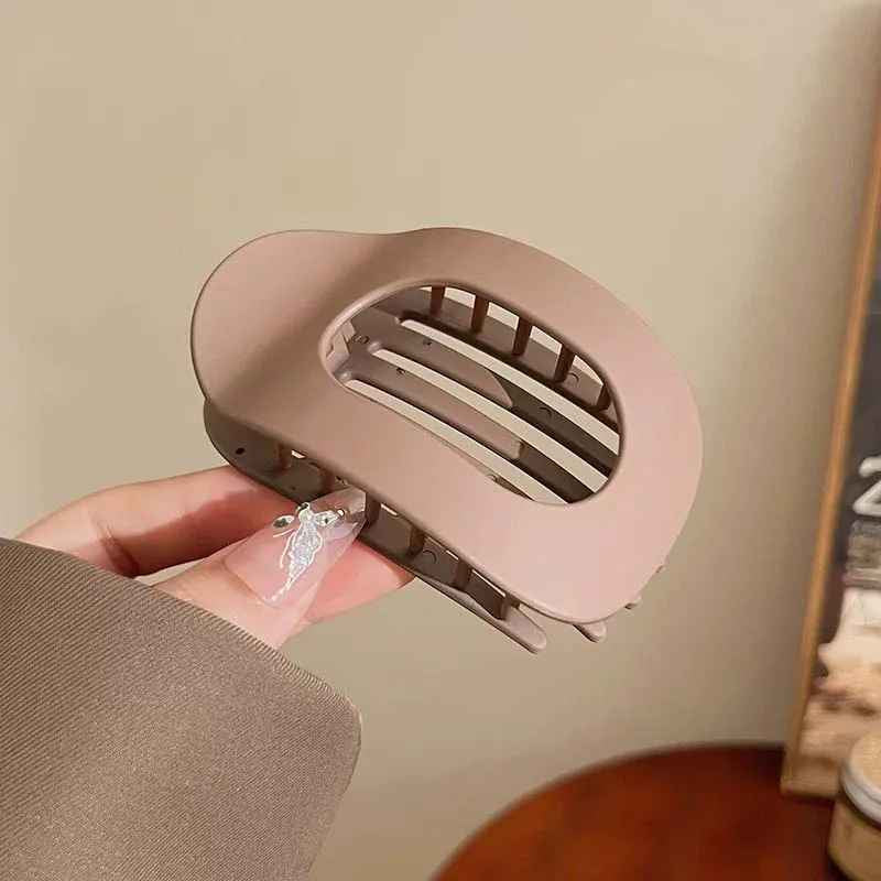 Large Matte Hair Clips – Secure Hold and Comfort (Random Colours)
