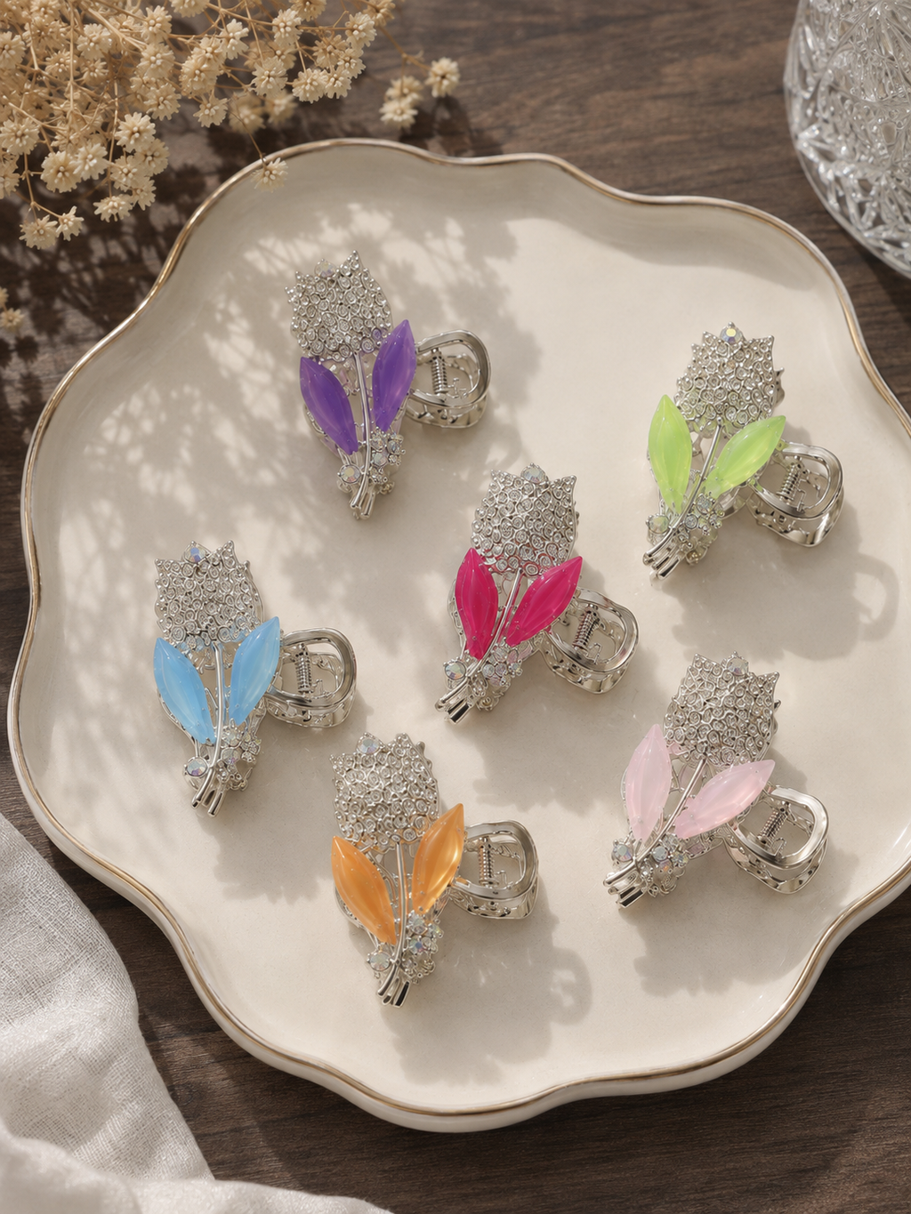Elegant Leaf Metal Hair Clip