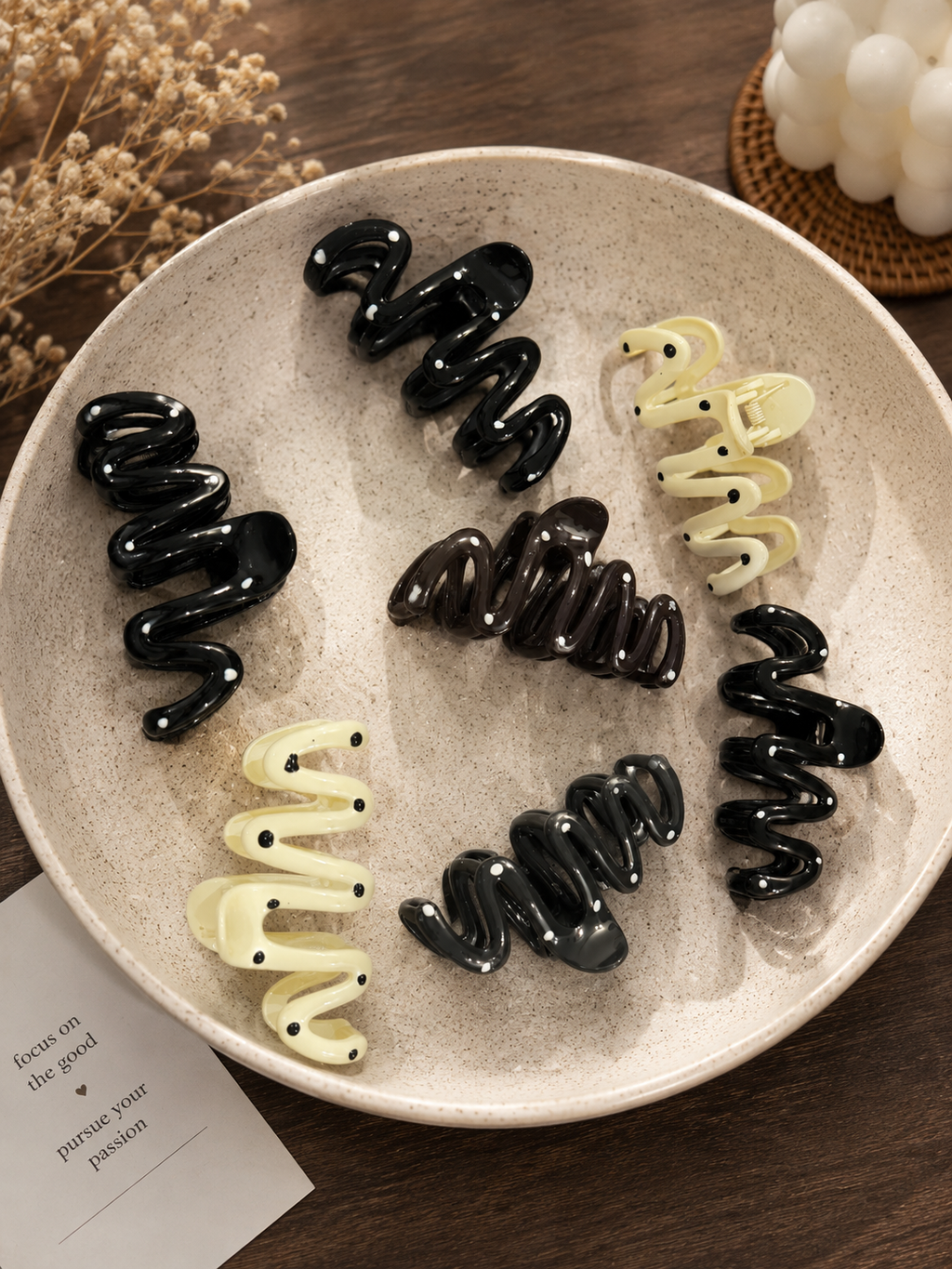 Large Wavy Claw Clip