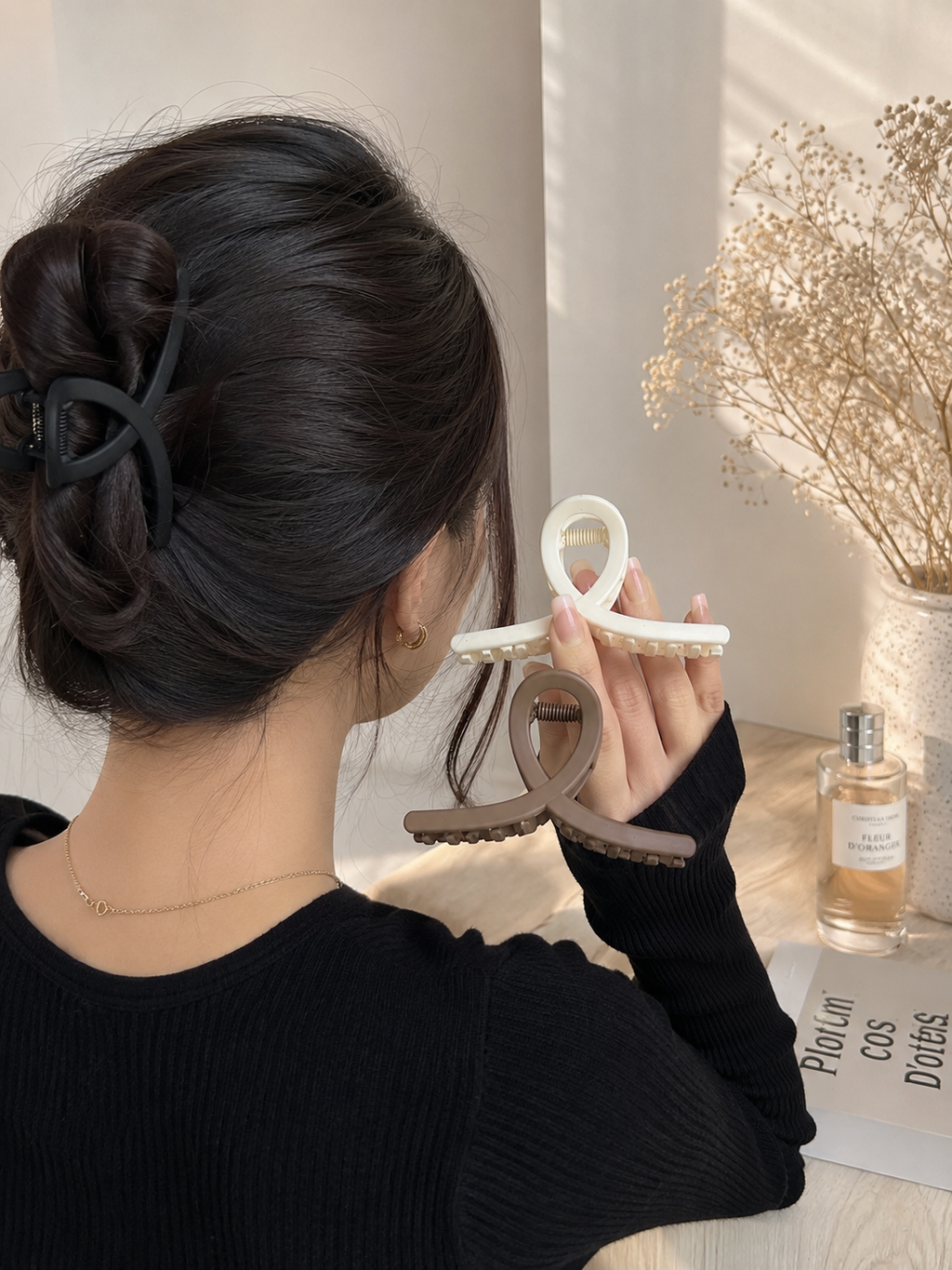 Elegant Infinity Hair Claw Clip