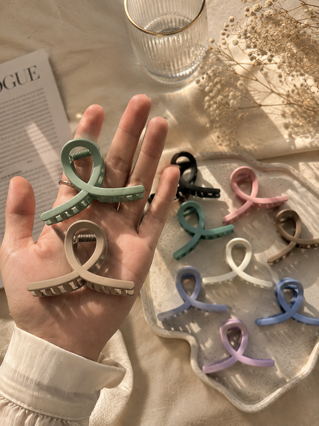 Elegant Infinity Hair Claw Clip