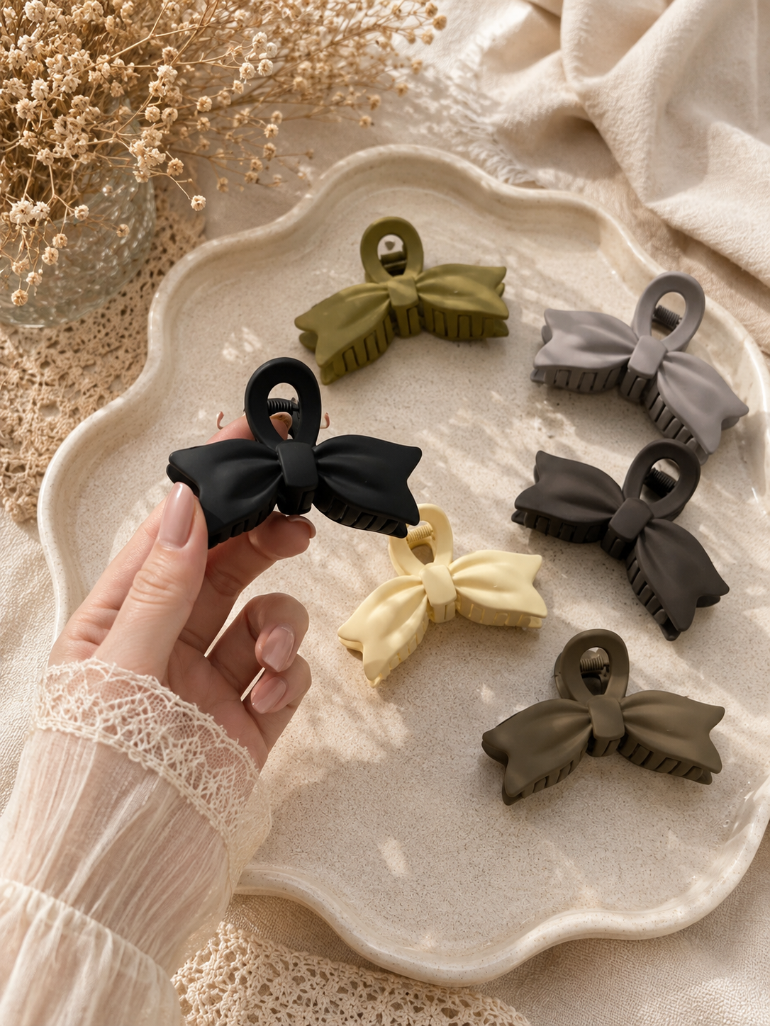 Matte Bow Hair Claw Clip