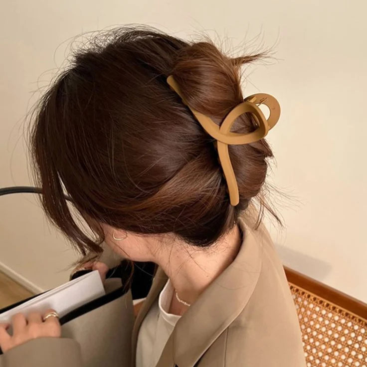 TwistLoop Sculpted Hair Claw Clip
